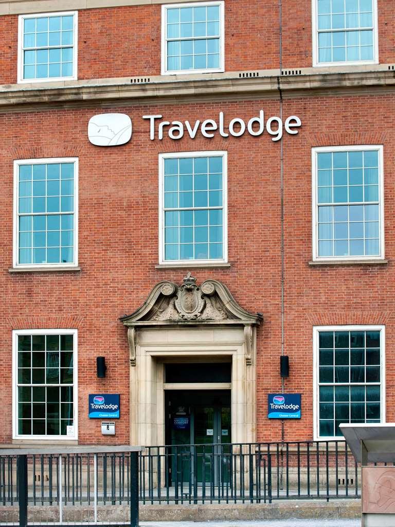 Travelodge Chester Central ภายนอก รูปภาพ